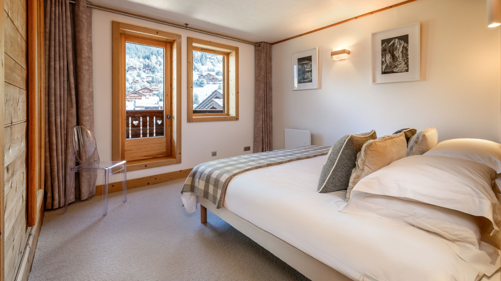 Luxury-ski - Chalet- Chalet Indiana-bedroom_5.jpg