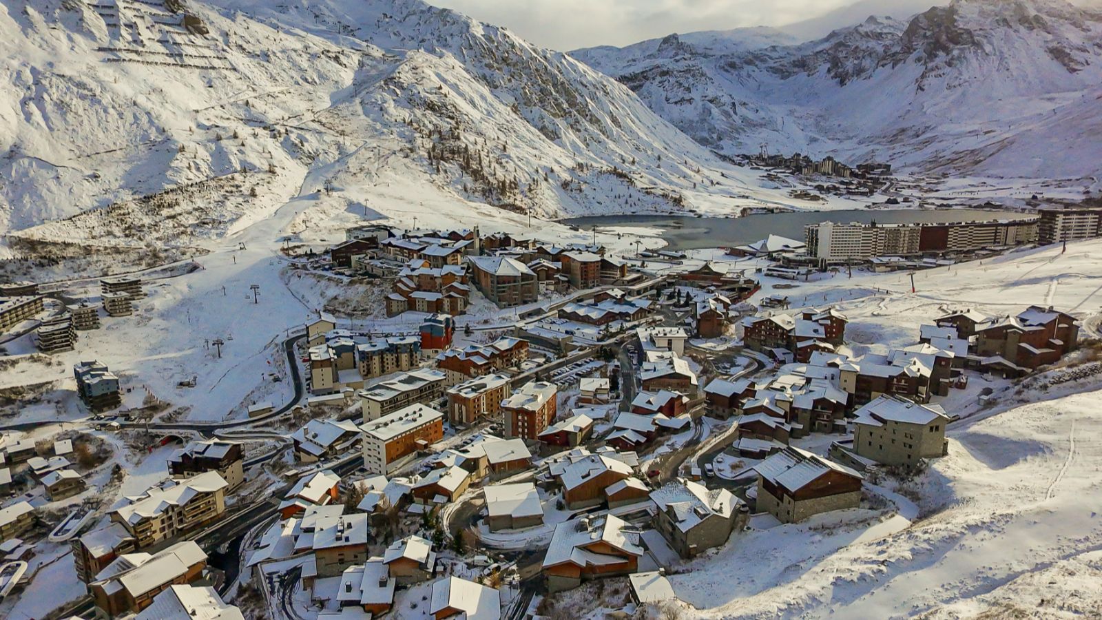 Luxuary Ski -Tignes-Chalet Sneg- Oxford Ski  View.jpg