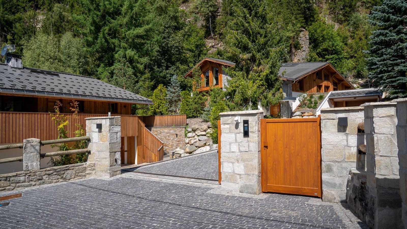 Granite Mountain Lodge Chalet Gate.jpg