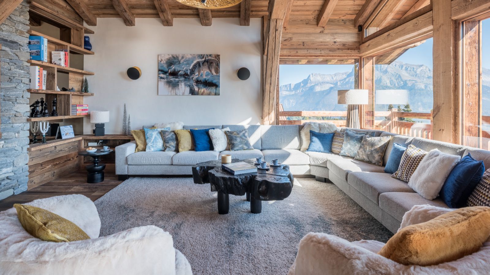 Luxury-Ski-Chalet-Megeve-Chalet-Marianna-Oxford-Ski-Lounge.jpg