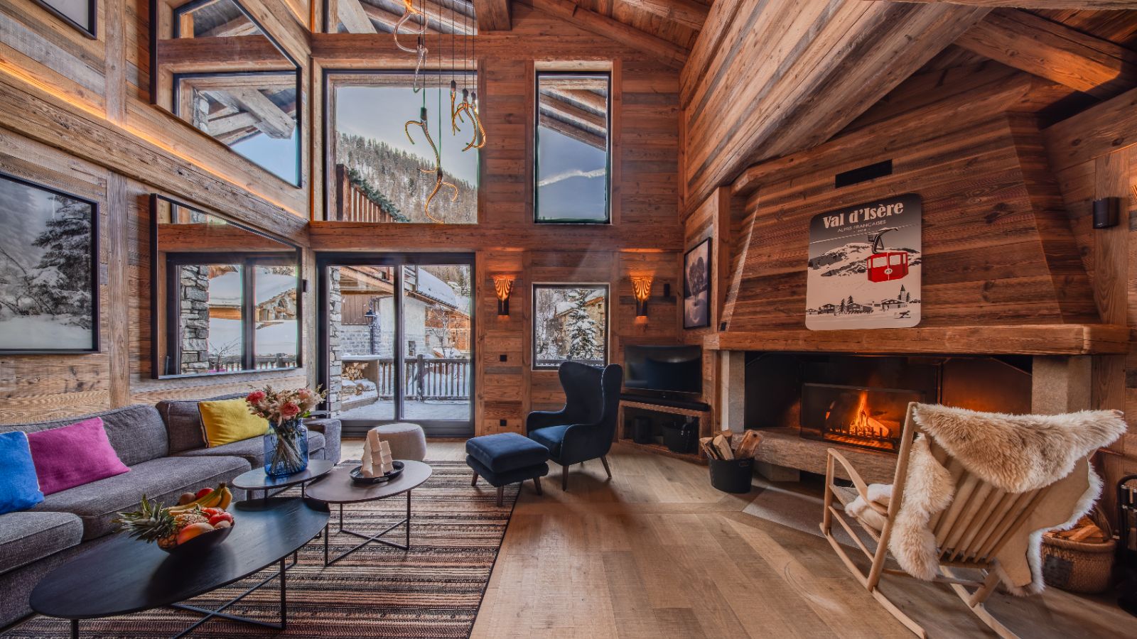 Luxury-ski- chalet-Val d’Isère - Agelus1- Oxford Ski Lounge (5).jpg