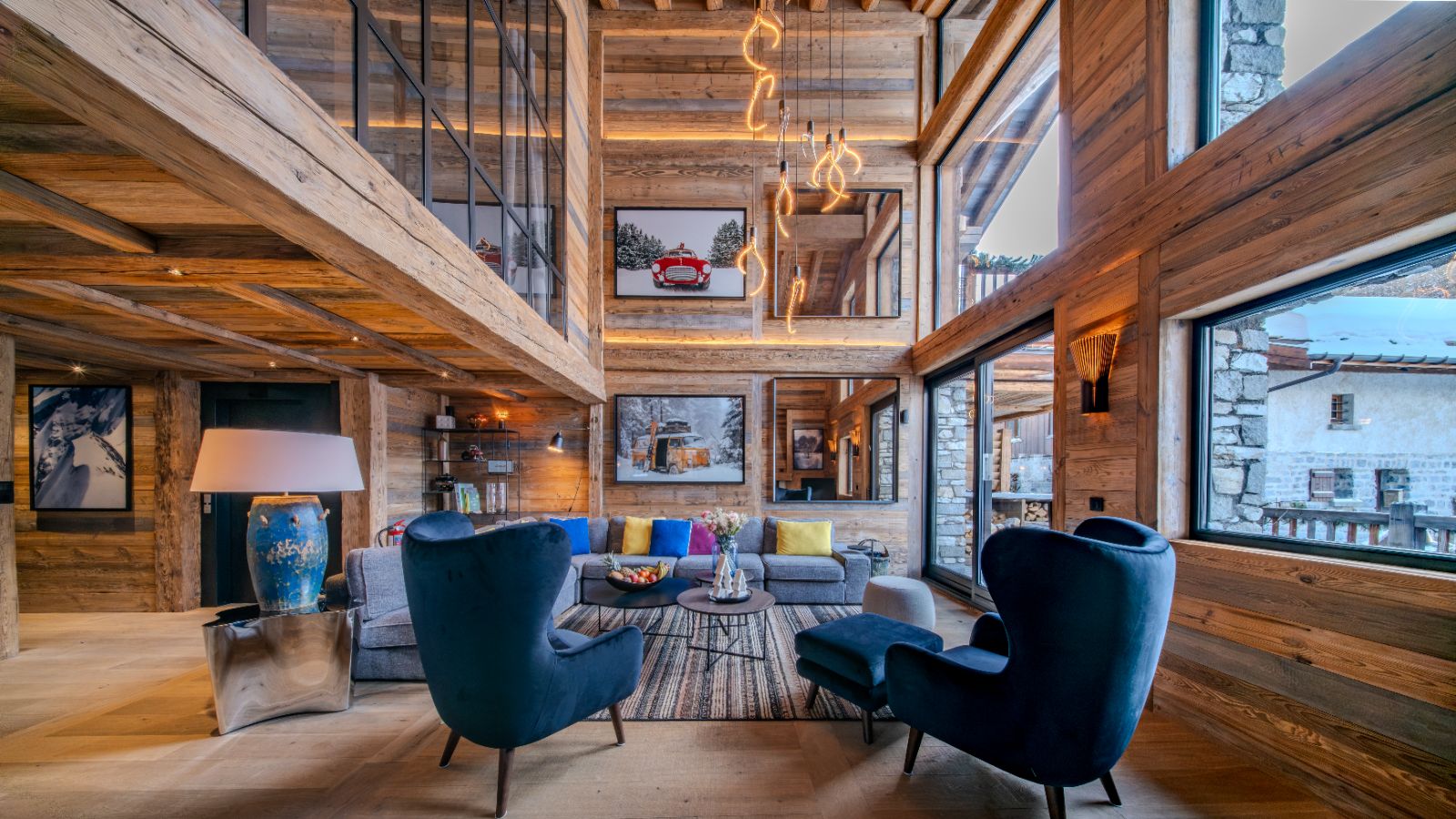 Luxury-ski- chalet-Val d’Isère - Agelus1- Oxford Ski Lounge (6).jpg