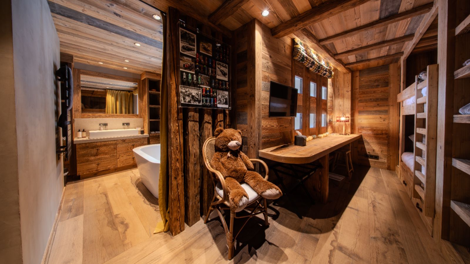 Luxury-Ski- Chalet-Val d'sere-Angelus 1-Oxford Ski Company bunkroom (2).jpg