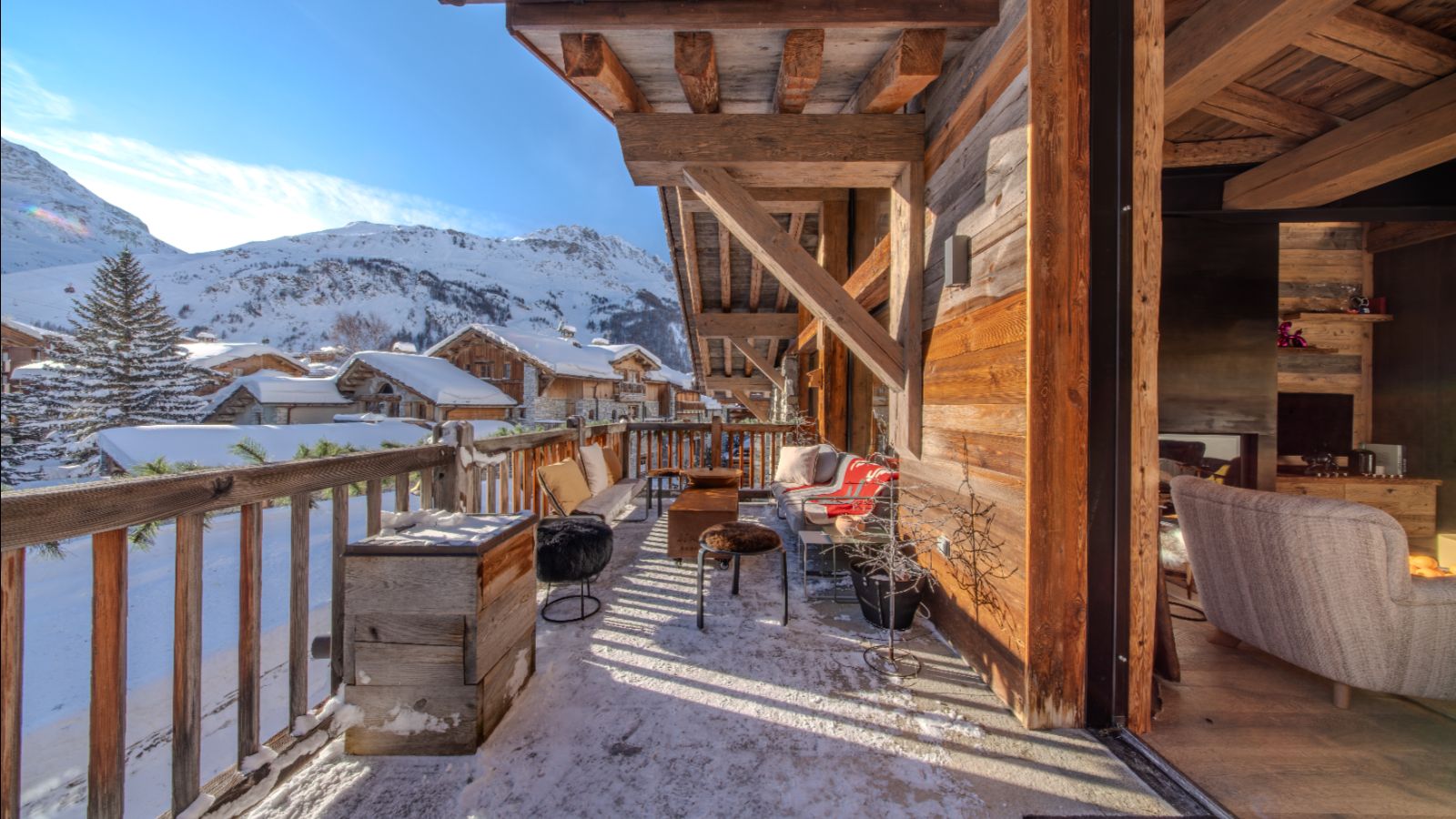 Luxury-Ski- Chalet-Val d'sere-Angelus 1-Oxford Ski Company Balcony (2).jpg