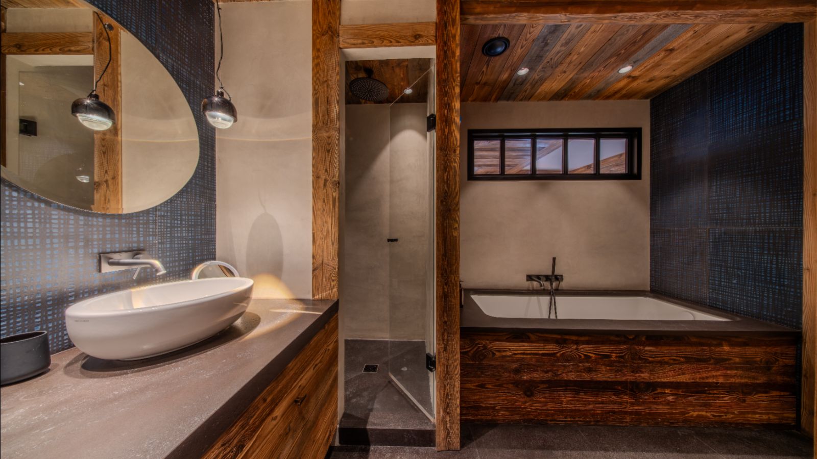 Luxury-Ski- Chalet-Val d'sere-Angelus 1-Oxford Ski Company Bathroom (5).jpg