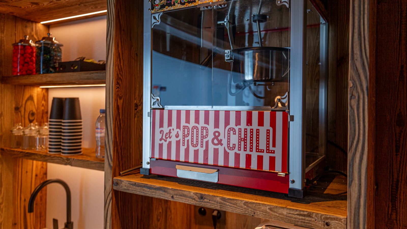 Luxury-Chalet - Courchevel- Chalet Jade- Oxford Ski- Popcorn.jpg