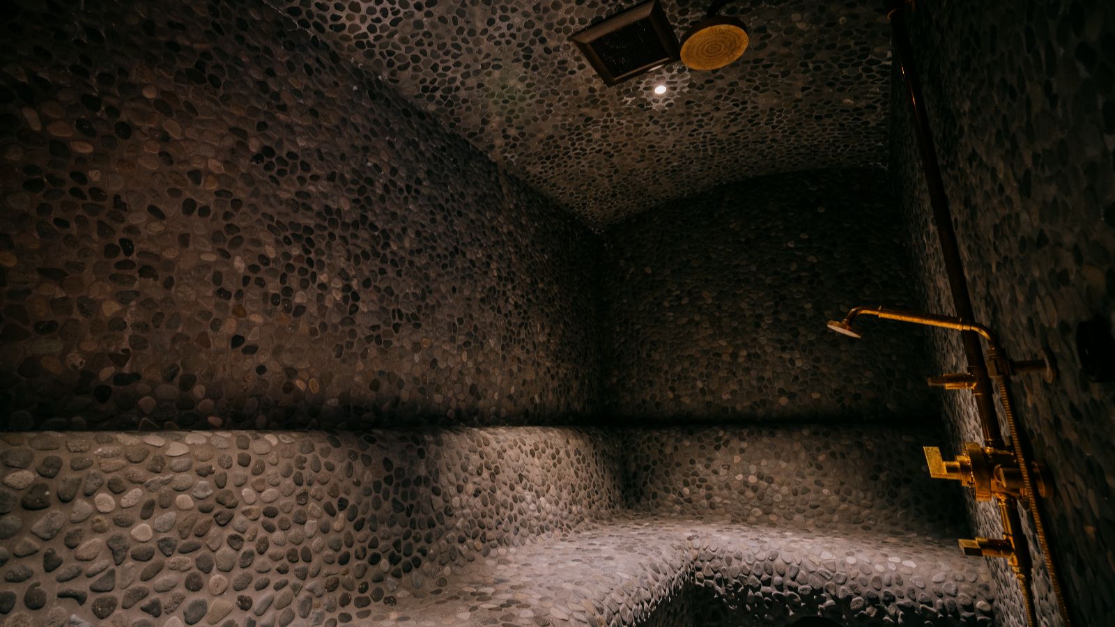 Luxury-Ski-Revelstoke-Revelstoke Lodge - Oxford Ski - Hammam.jpg