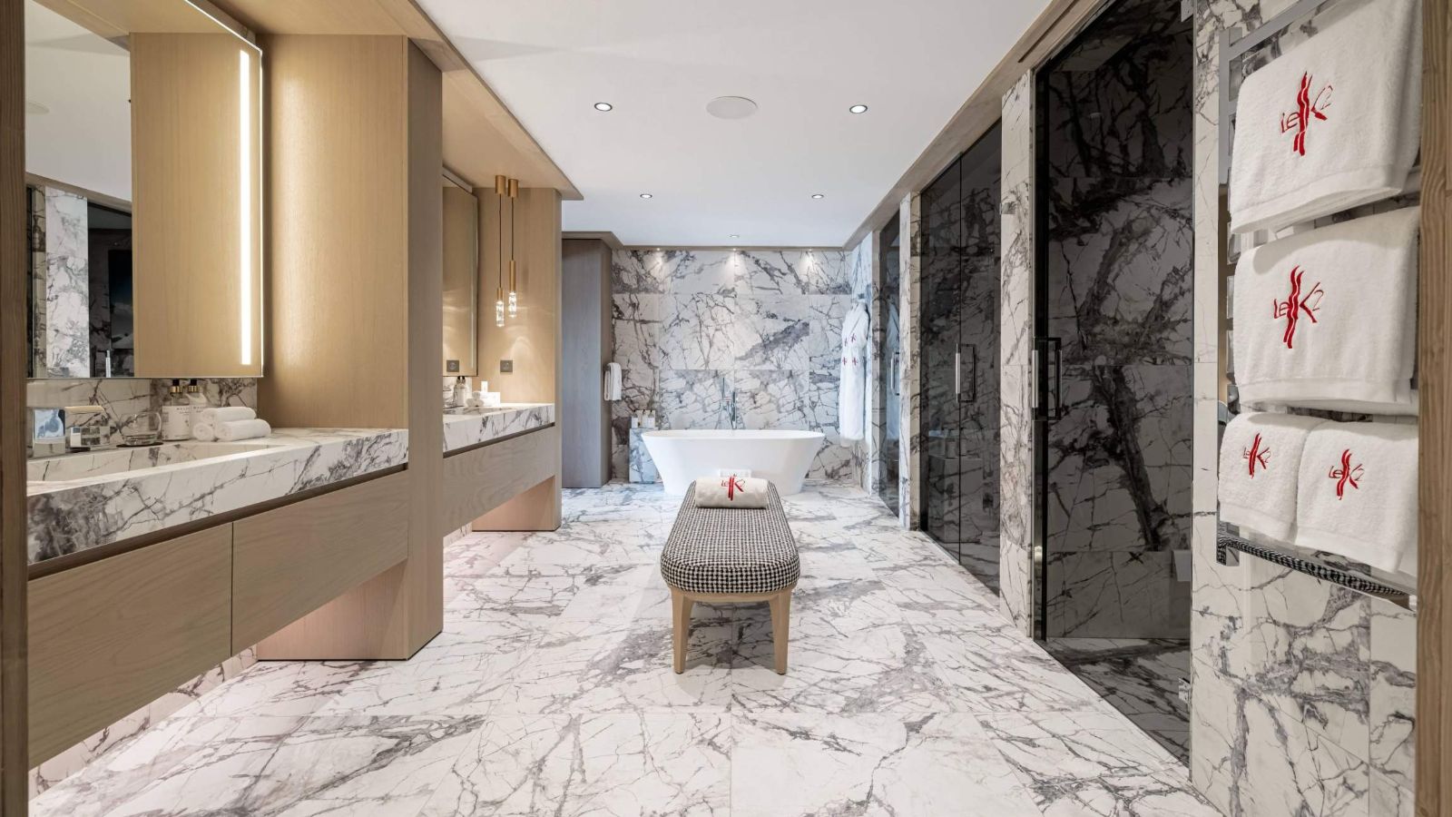 Luxury-Ski-Chalet-Courchevel-1850-K2-Palace-K4-Suite-Oxford-Ski-Bathroom.jpg