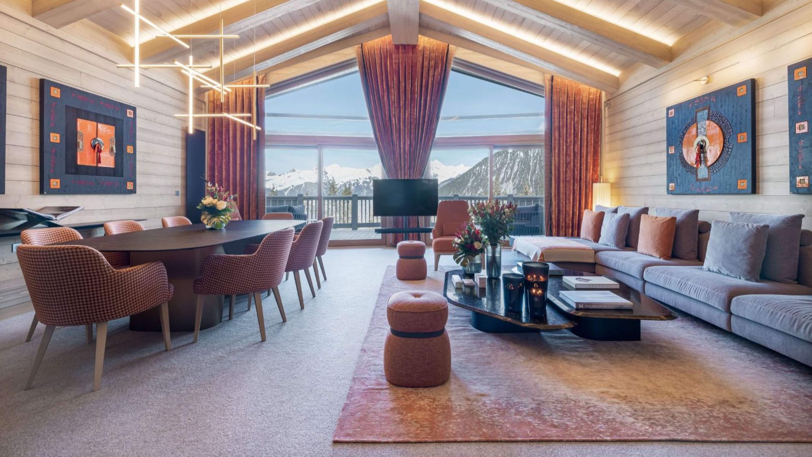 Luxury-Ski-Chalet-Courchevel-1850-K2-Palace-K5-Suite-Oxford-Ski-Lounge (6).jpg