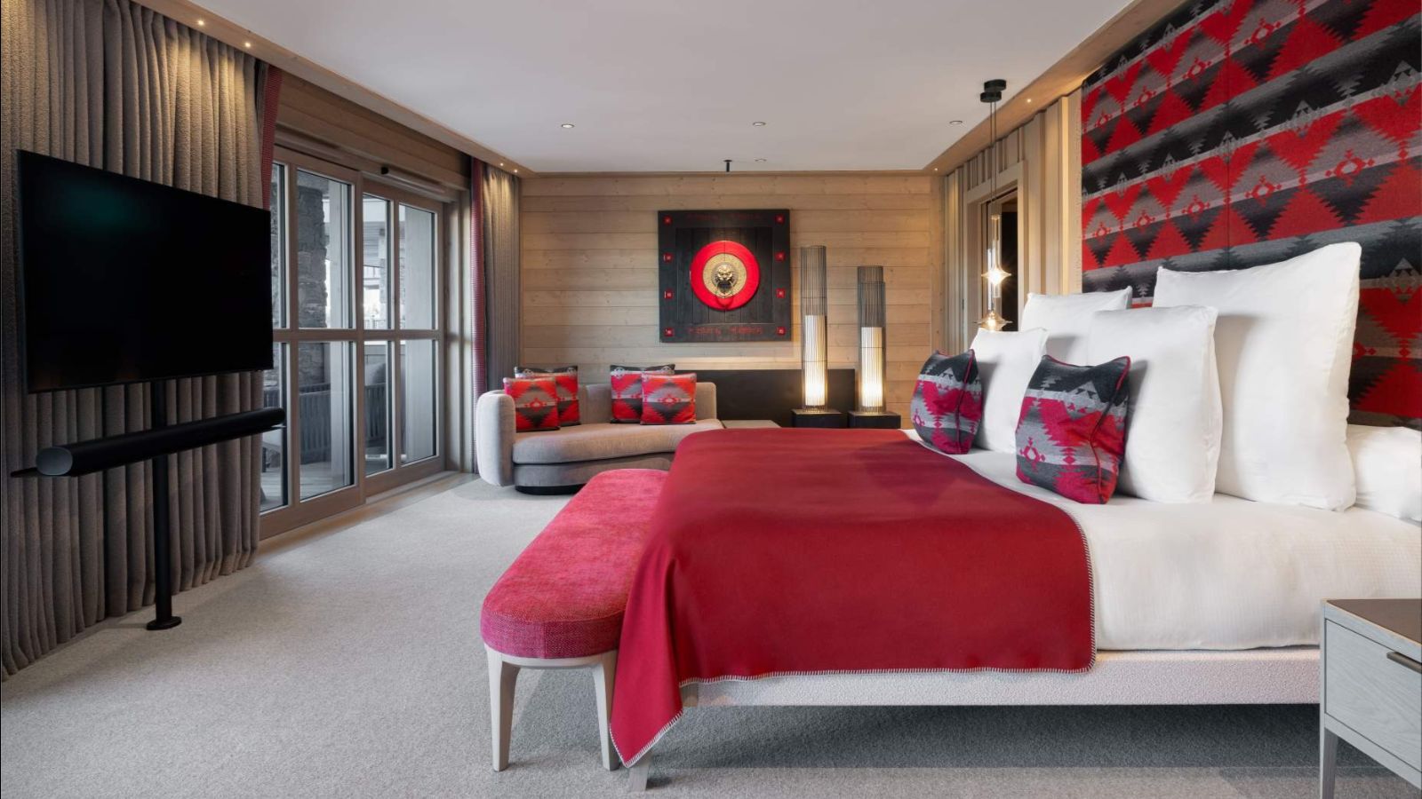 Luxury-Ski-Chalet-Courchevel-1850-K2-Palace-K6-Suite-Oxford-Ski-Bedroom (6).jpg