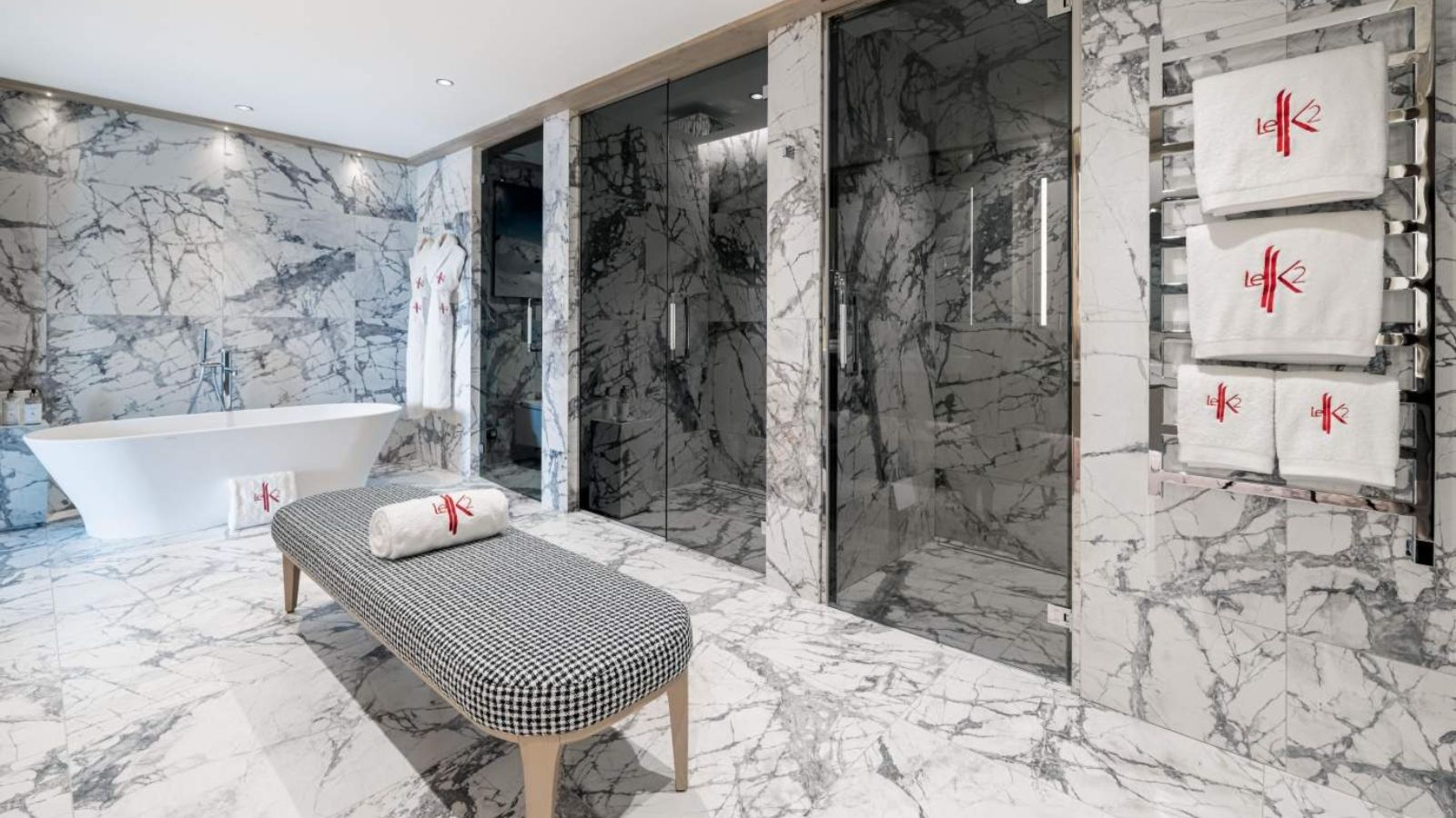 Luxury-Ski-Chalet-Courchevel-1850-K2-Palace-K7-Suite-Oxford-Ski-Bathroom (1).jpg