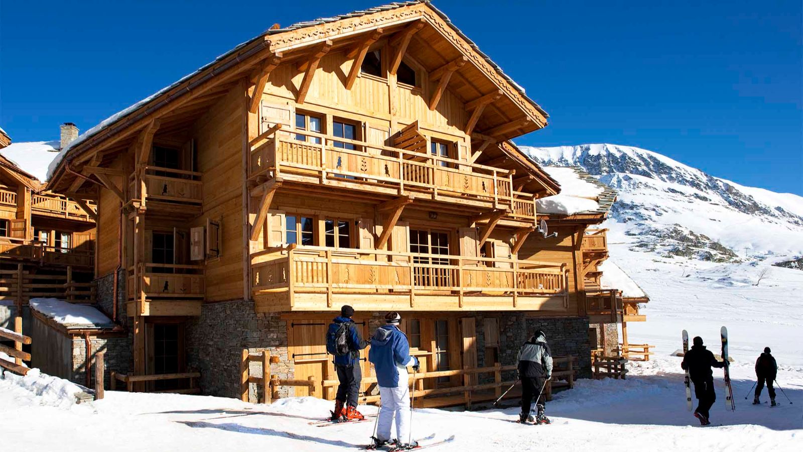 Luxury-Ski- Alped'Huez-ChaletLeManoir-Oxford Ski Company-Chalet.jpg