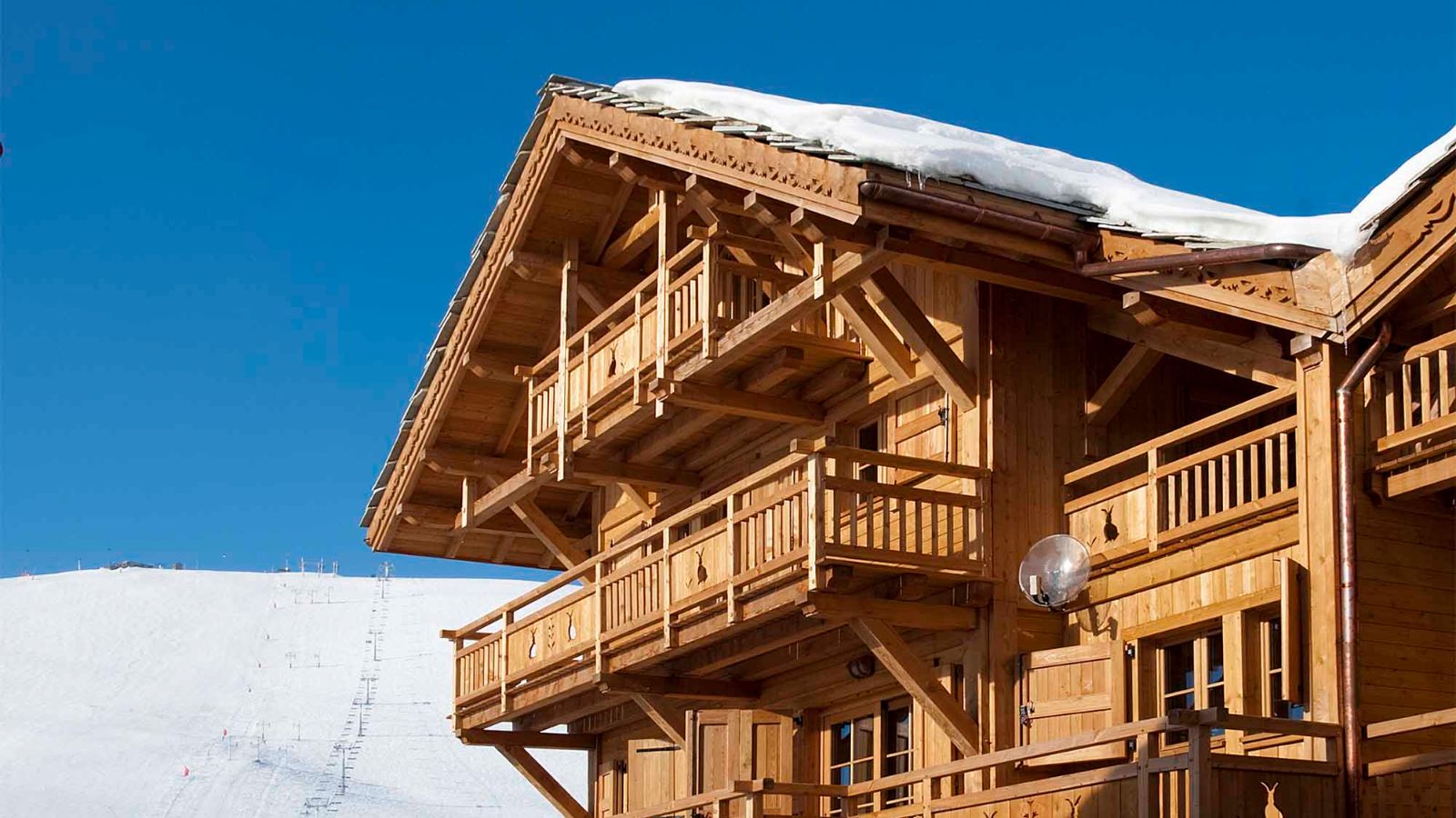 Luxury-Ski-Chalet-Alpe d'Huez-Chalet La Chapelle-Oxford Ski Company -Chalet.jpg