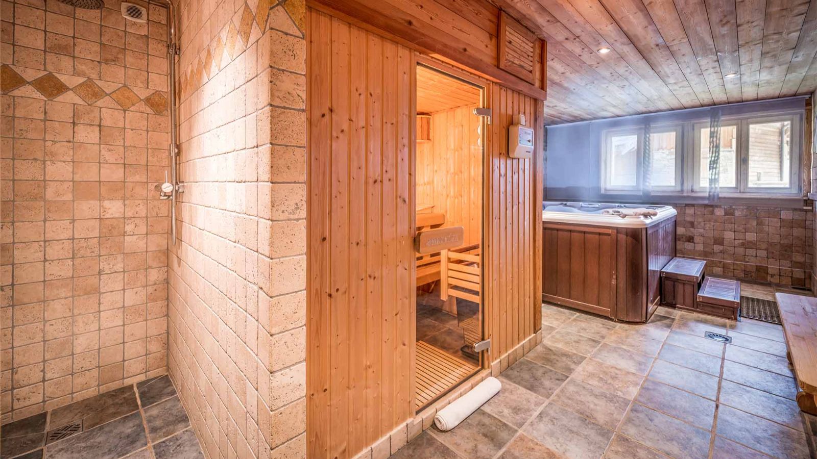 Luxury-Ski-Chalet-Alpe d'Huez-Chalet La Chapelle-Oxford Ski Company-Wellness.jpg