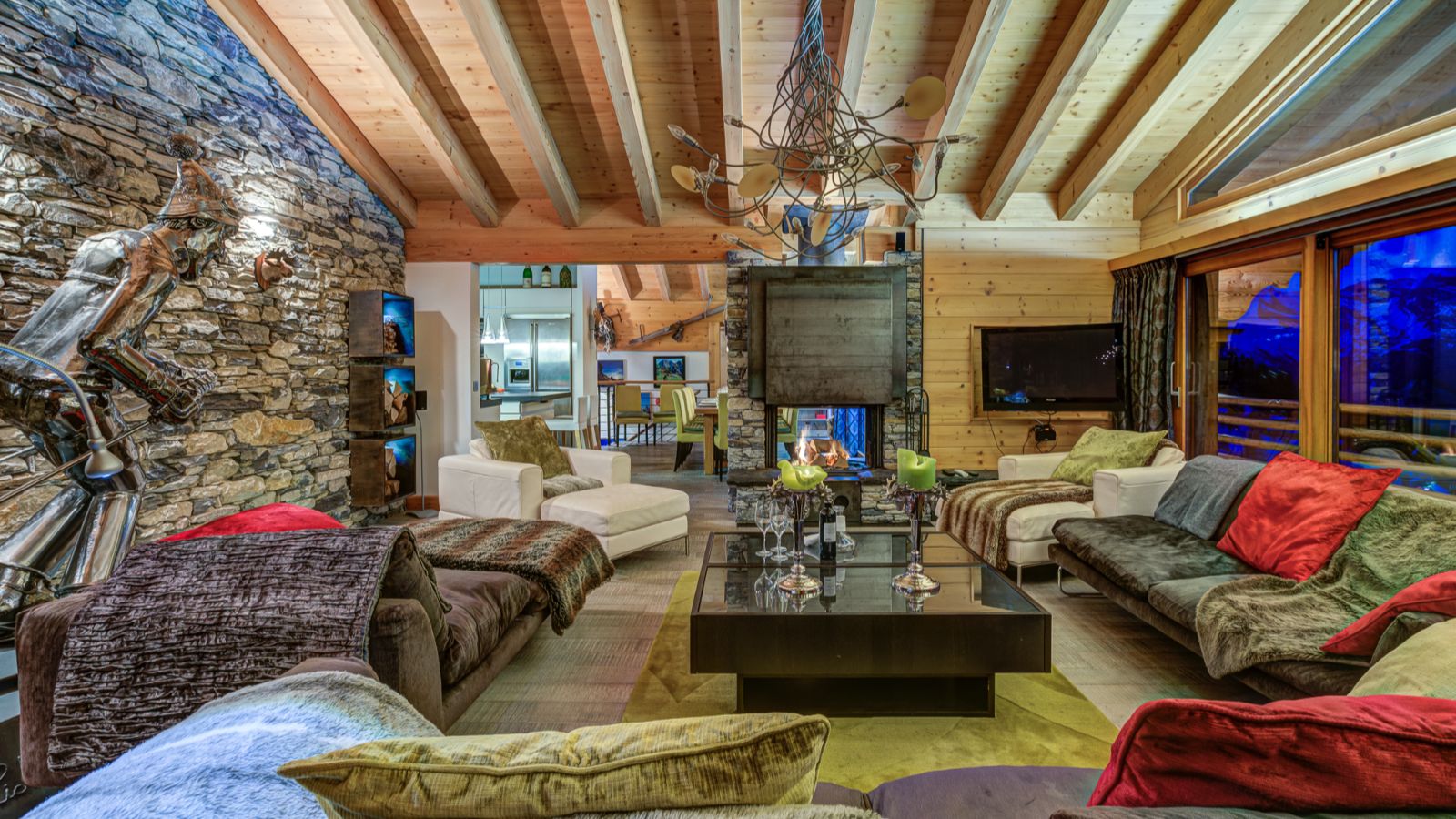 Luxury-Ski-LaTzoumaz-ChaletAuriane-Living room 3.jpg