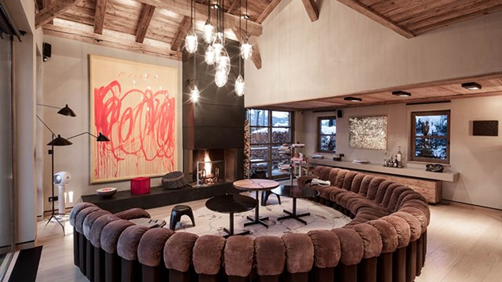 Luxury-Chalet-Megeve-Chalet-Isabella-Oxford-Ski-Company-Lounge.jpg