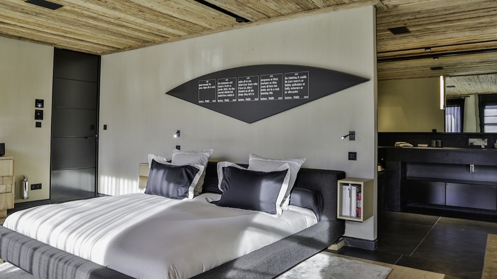 Luxury-Chalet-Megeve-Chalet-Isabella-Oxford-Ski-Company Bedroom (2).jpg