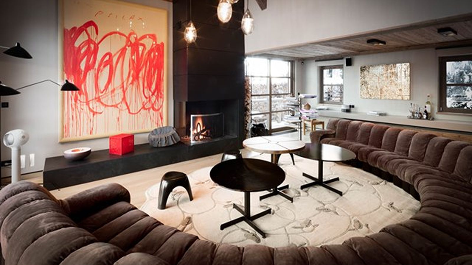 Luxury-Chalet-Megeve-Chalet-Isabella-Oxford-Ski-Company -Lounge.jpg