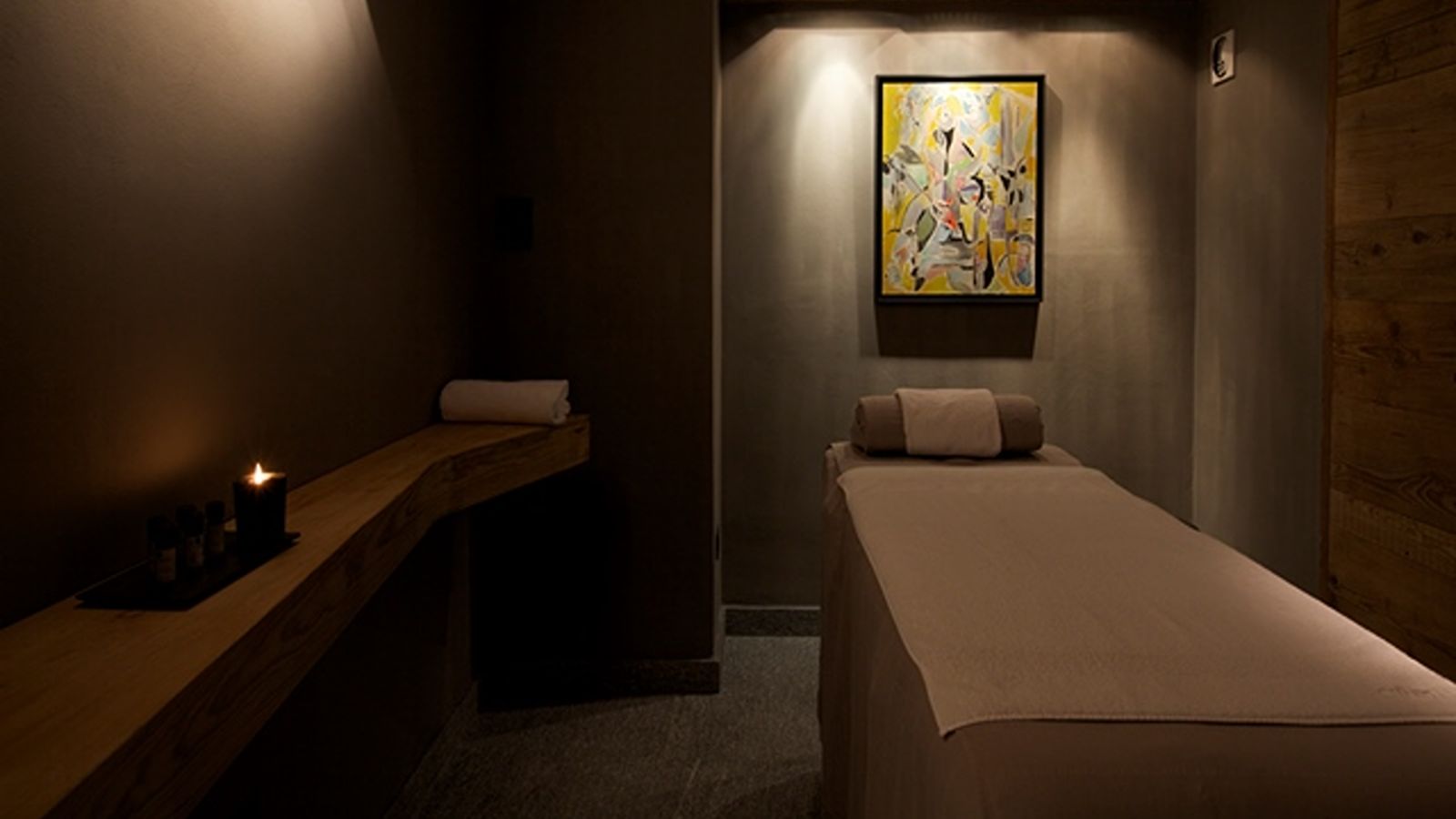 Luxury-Chalet-Megeve-Chalet-Isabella-Oxford-Ski-Company- Massage room.jpg