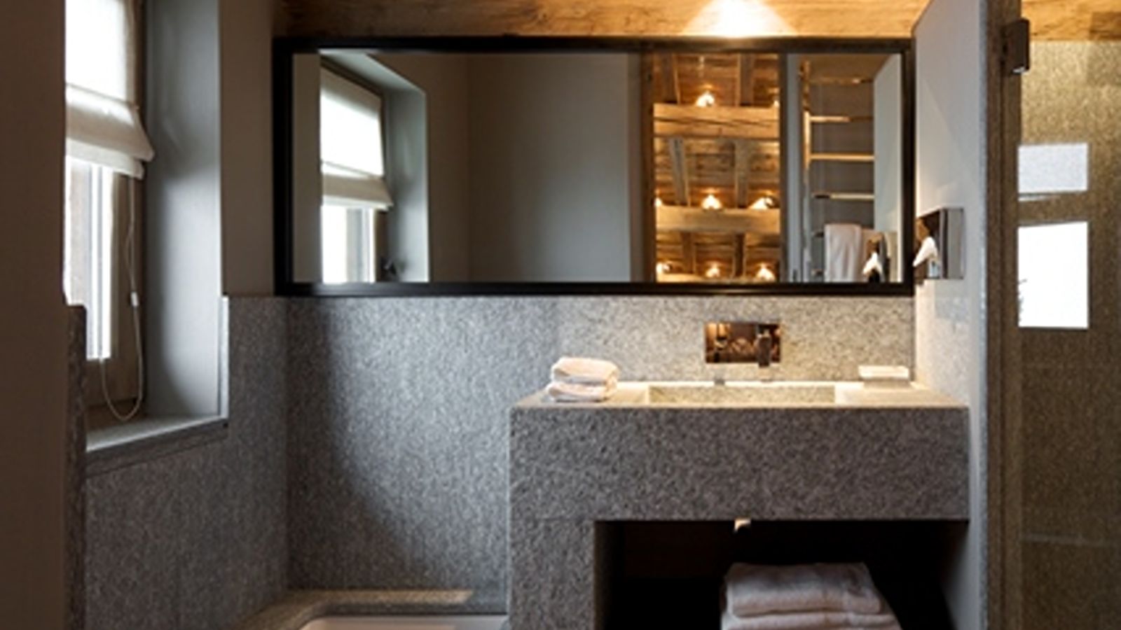 Luxury-Chalet-Megeve-Chalet-Isabella-Oxford-Ski-Company-Bathroom (4).jpg
