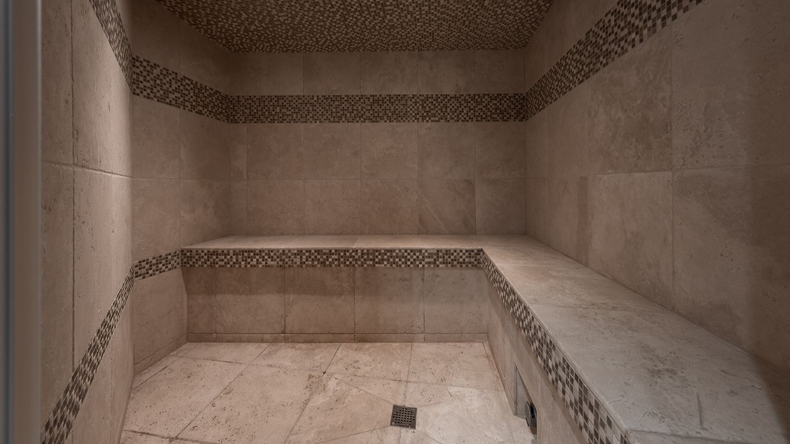 Luxury-Ski-Chalet-Courcheval-Chalet Pistache-Sauna.jpg