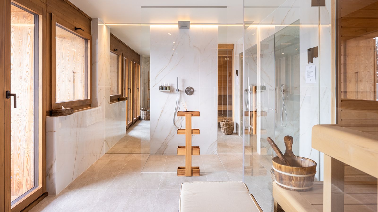 Luxury-Chalet-Verbier-Chalet Les Attelas-OxfordSki-Wellness (3).jpg