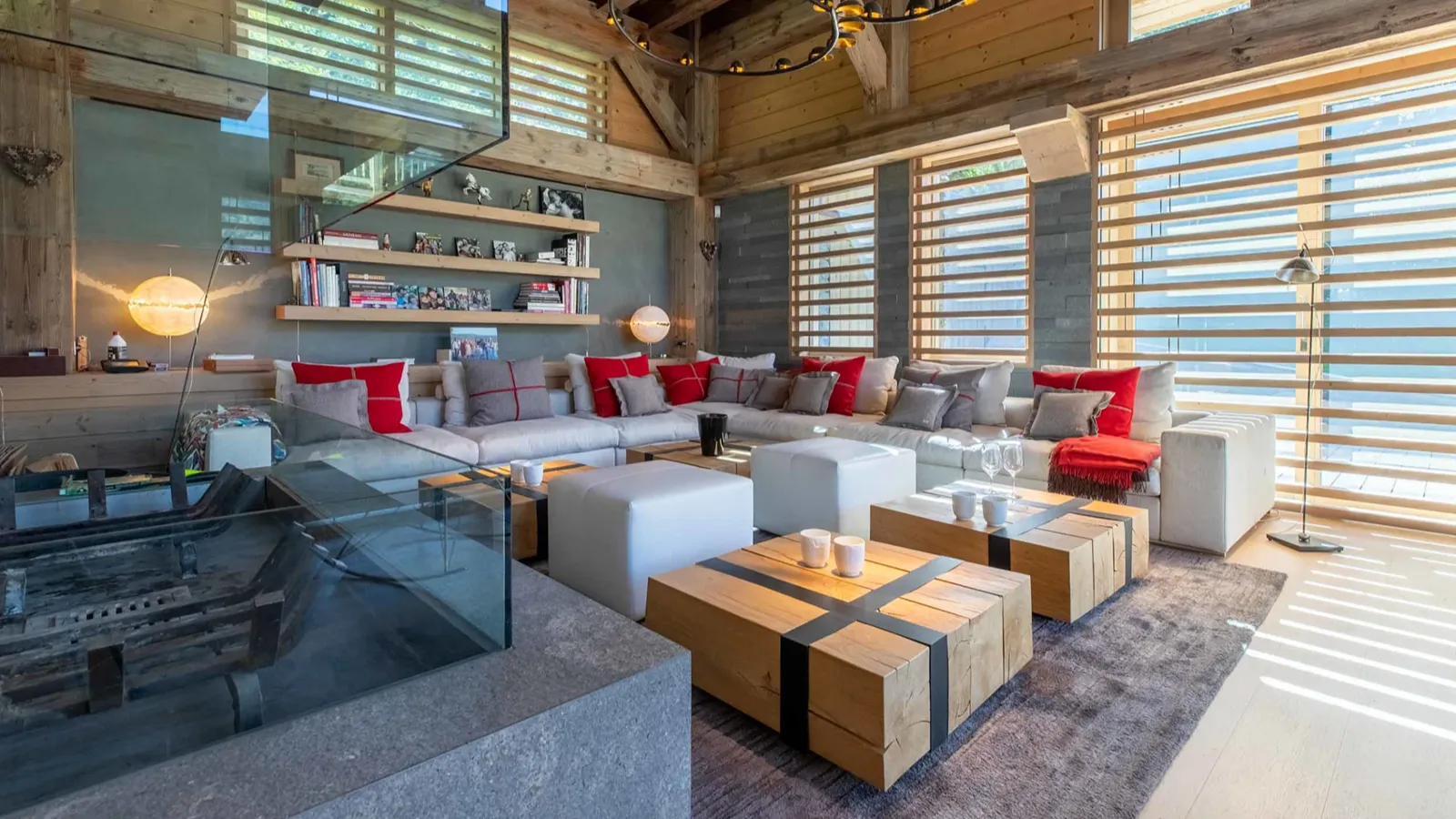 Luxury-Ski-Chalet-Chalet le Nolde-Oxford ski Company- Lounge 2.jpg