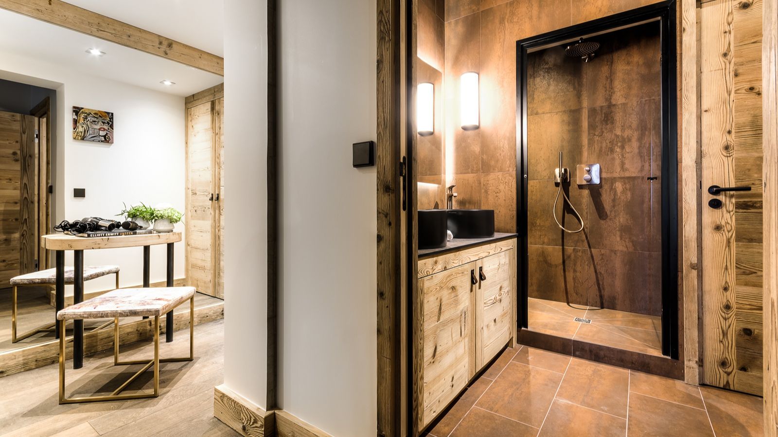 Luxury-Ski-Apartment-Three bedroomApartment La Sivoliere-Oxford Ski- Bathroom.jpg