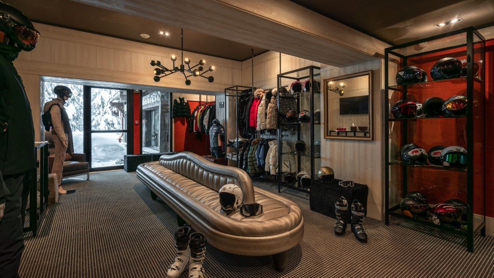 Luxury-Ski-Apartment- La Sivoliere-Oxford Ski-Ski rental shop (1).jpg