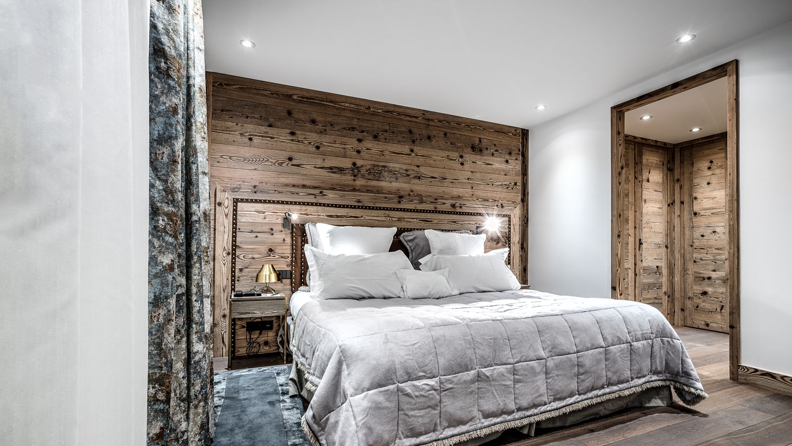 Luxury-Ski-Apartment- La Sivoliere-Oxford Ski-3 bedroom apt.jpg