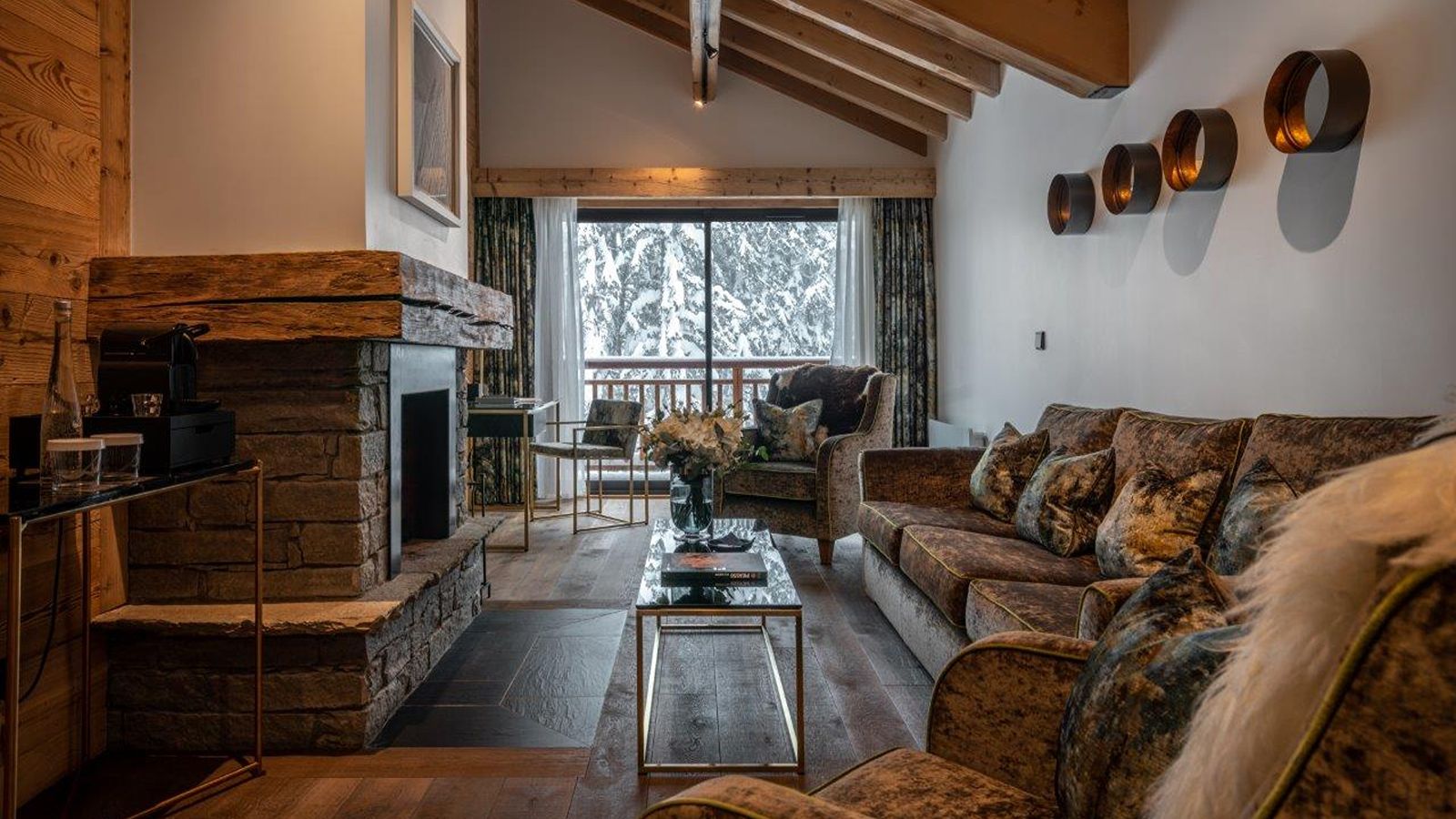 Luxury-Ski-Apartment- La Sivoliere-Oxford Ski-Prestige Suite.jpg