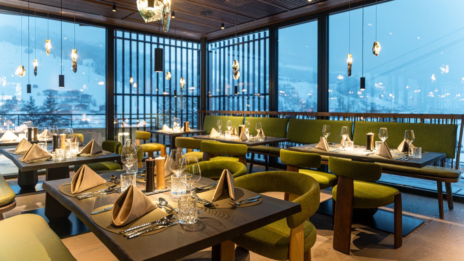 Luxuy-Ski-Hotel-Lech-Hotel-Kristbeg-Oxford-Ski-Restaurant.jpg