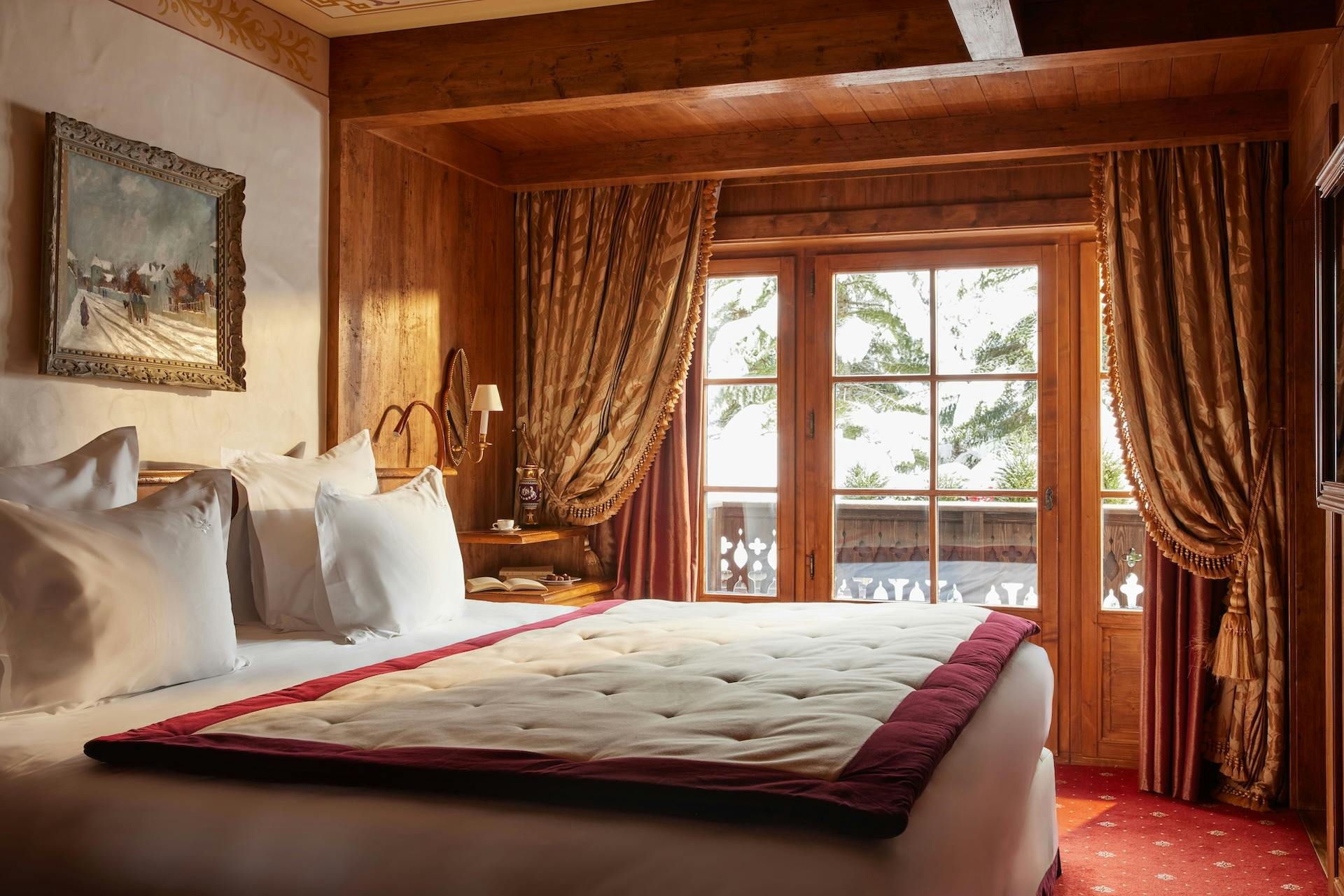 Luxury-ski-chalet-courchevel-Gentiane-Suite-oxford-ski-bedroom.jpeg