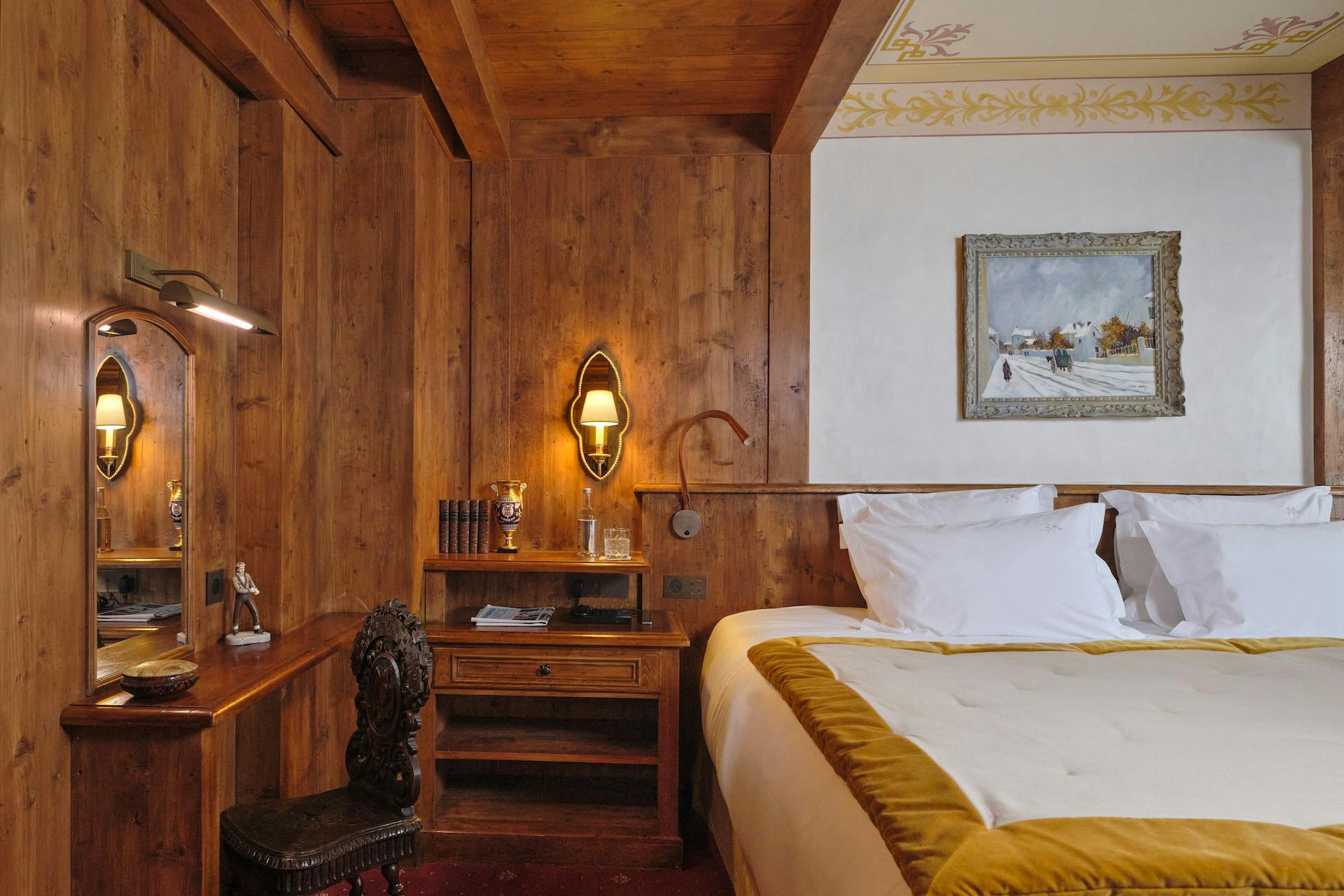 Luxury-ski-chalet-courchevel-Gentiane-Suite-oxford-ski-bedroom 3.jpg