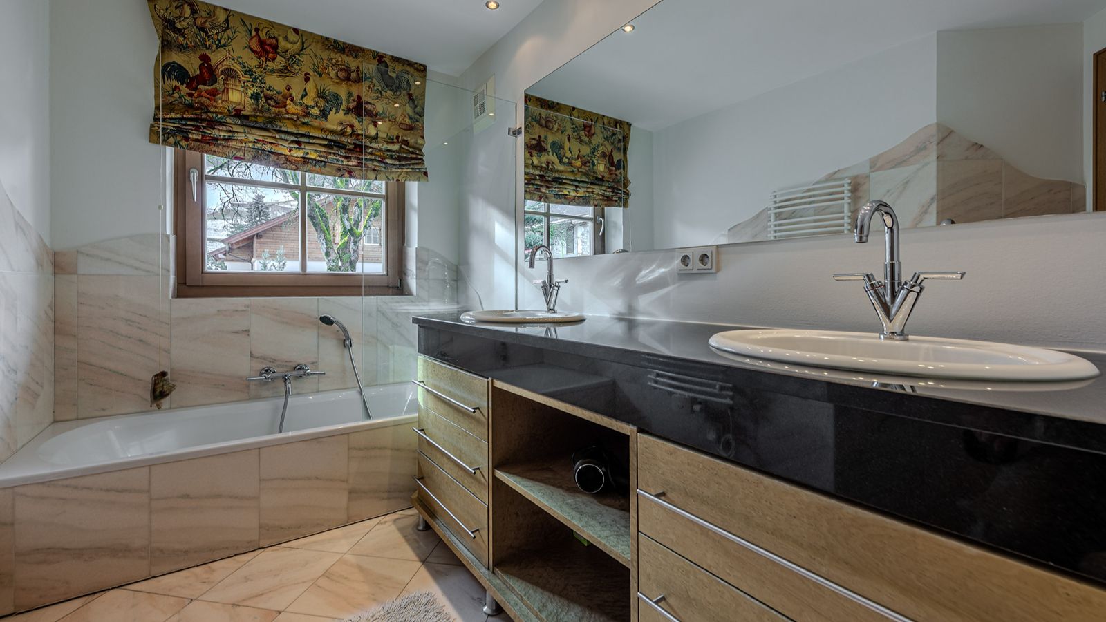 Luxury-Ski-Chalet- Kitzbhel-Apartment Tyrolia Oxford Ski - Bathroom.jpg