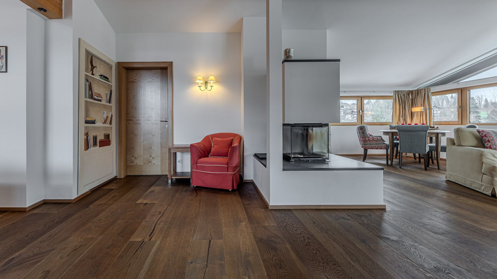 Luxury-Ski-Chalet- Kitzbhel-Apartment Tyrolia Oxford Ski- Living.jpg