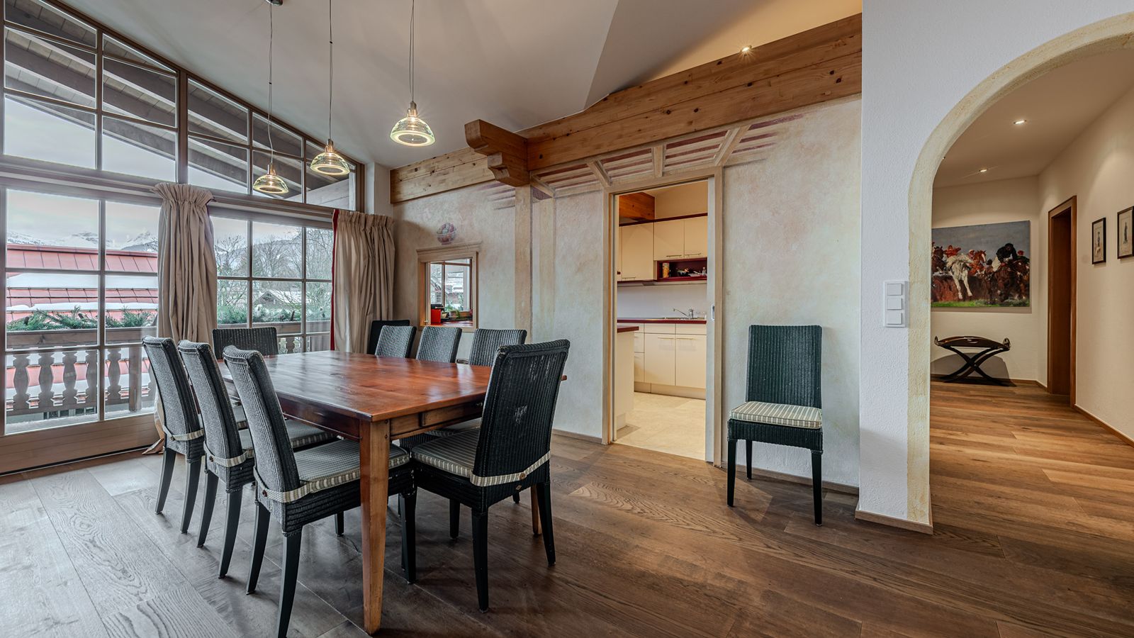 Luxury-Ski-Chalet- Kitzbhel-Apartment Tyrolia -Oxford Ski-Dining.jpg