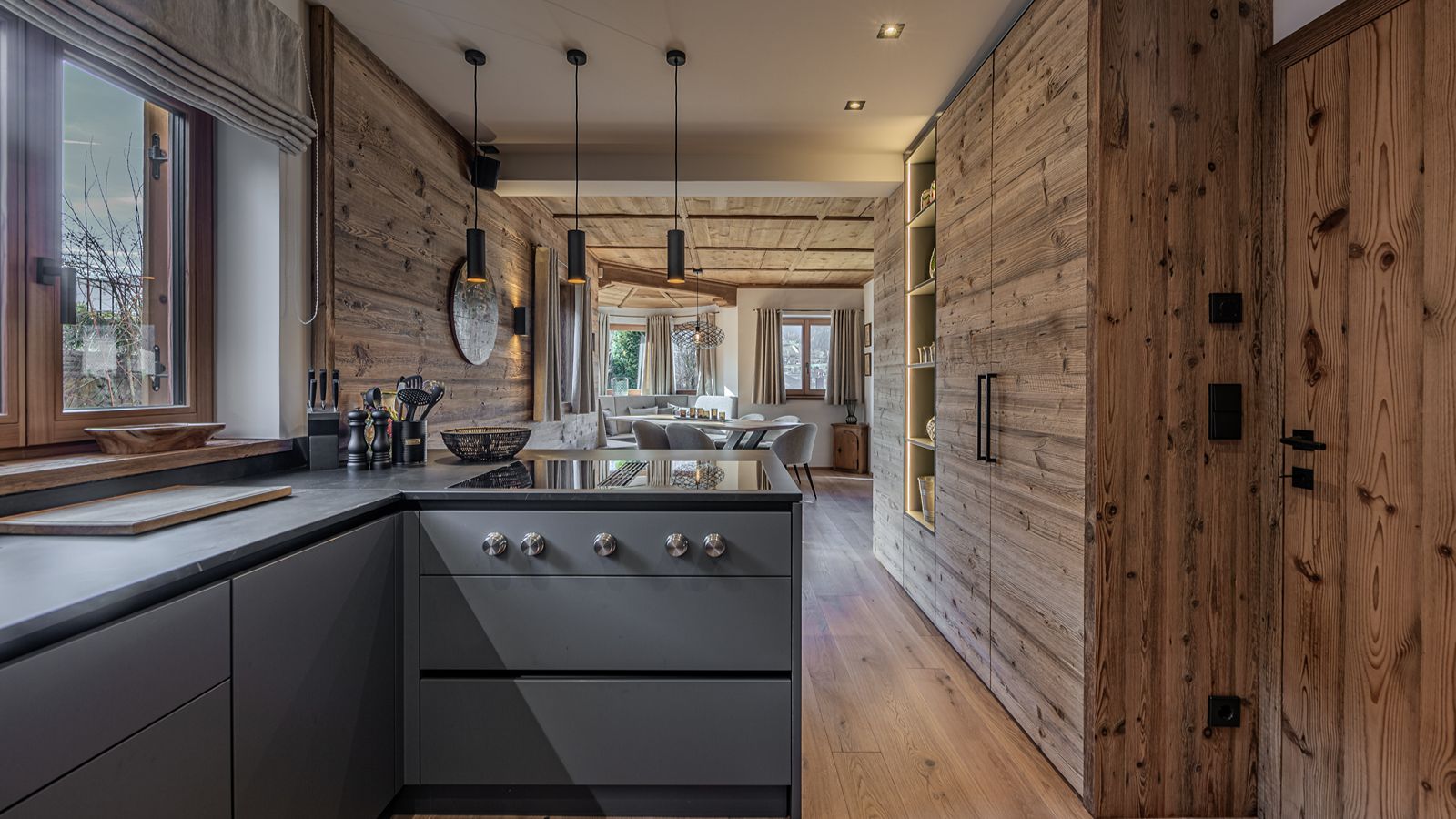 Luxury-Ski-Chalet-Kitzbuhel-Chalet-Aschbach-Oxford-ski-Company-Kitchen.jpg