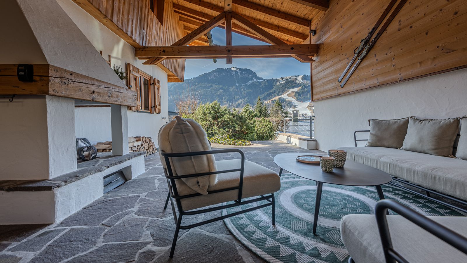 Luxury-Ski-Chalet-Kitzbuhel-Chalet-Aschbach-Oxford-ski-Company-Outside Lounge.jpg