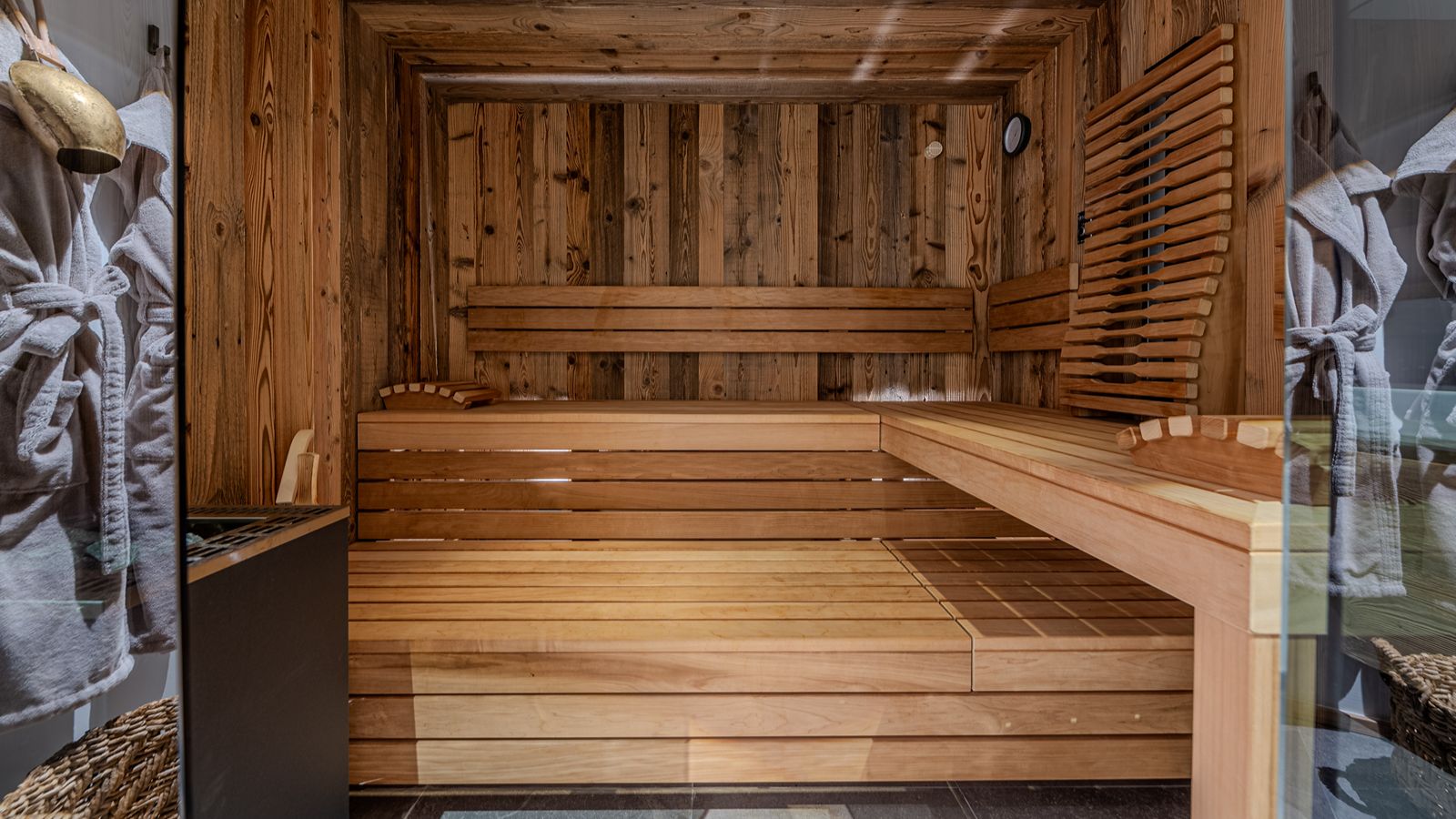 Luxury-Ski-Chalet-Kitzbuhel-Chalet-Aschbach-Oxford-ski-Company-Sauna.jpg