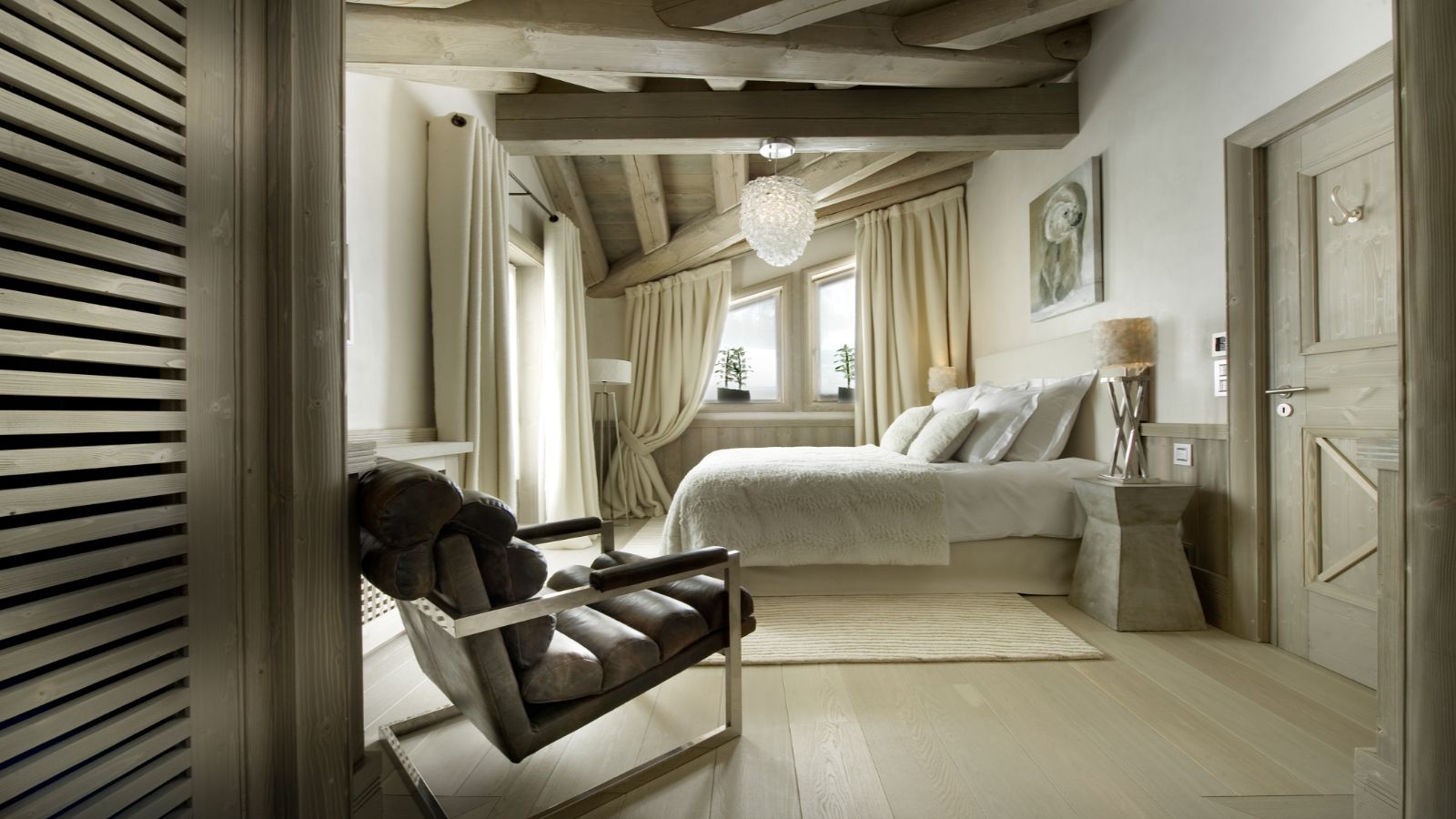 Luxury-Ski-Chalet -Val d′Isere-White Pearl - Oxford Ski Company-Bedroom 1.jpg