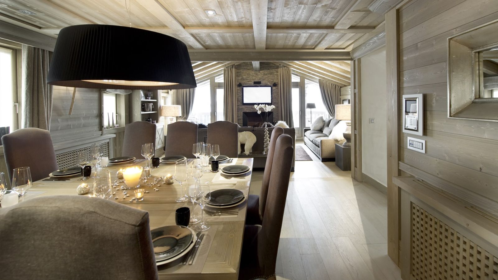 Luxury-Ski-Chalet -Val d′Isere-White Pearl - Oxford Ski Company-Dining 2.jpg