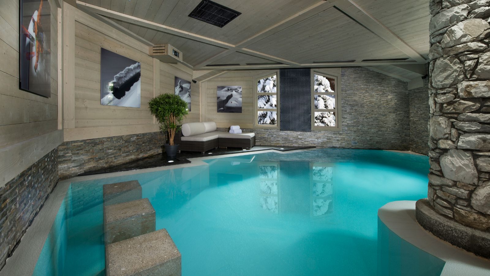 Luxury-Ski-Chalet -Val d′Isere-White Pearl - Oxford Ski Company-Pool.jpg
