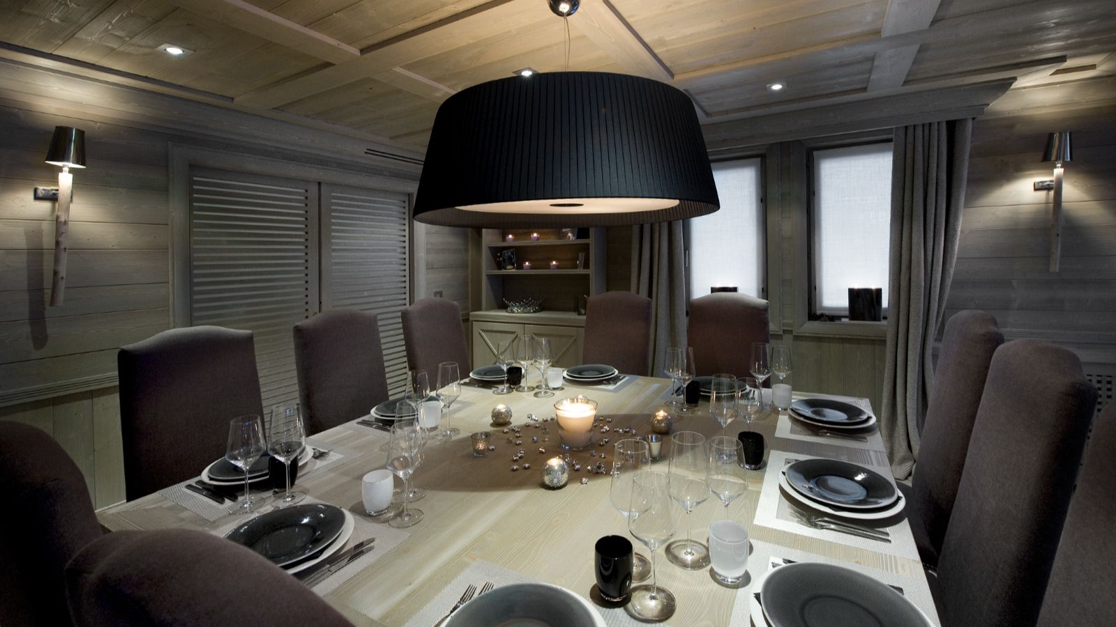 Luxury-Ski-Chalet -Val d′Isere-White Pearl - Oxford Ski Company-White Pearl - Dining Room.jpg