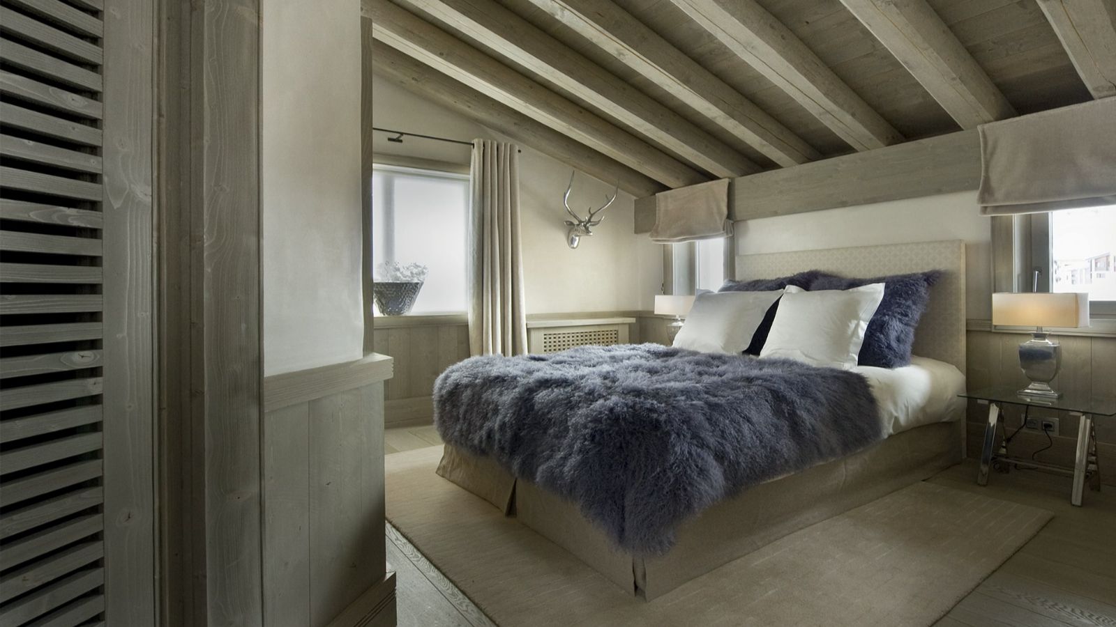 Luxury-Ski-Chalet -Val d′Isere-White Pearl - Oxford Ski Company- (2).jpg