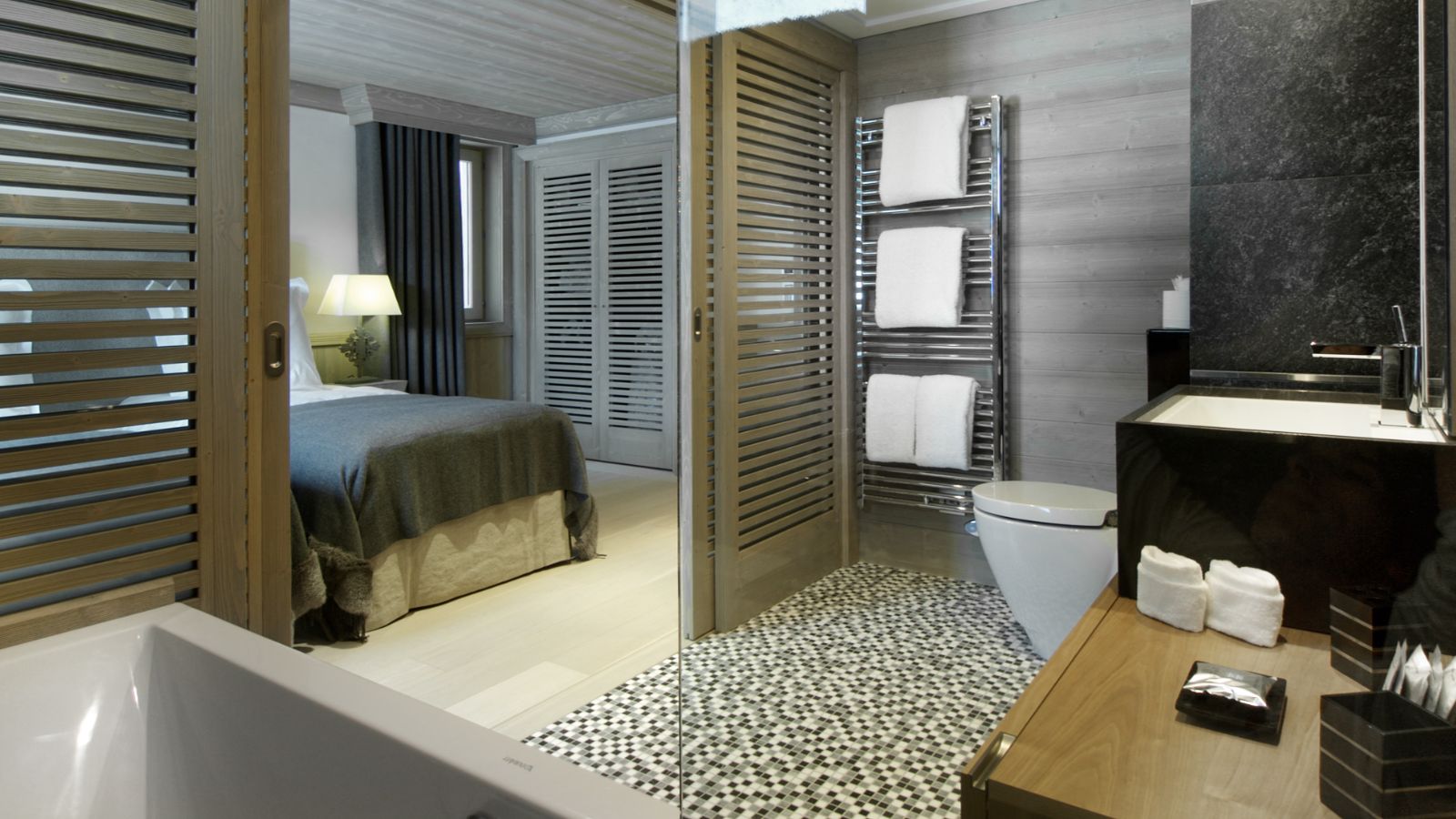 Luxury-Ski-Chalet -Val d′Isere-Black Pearl - Oxford Ski Company- Bathroom.jpg