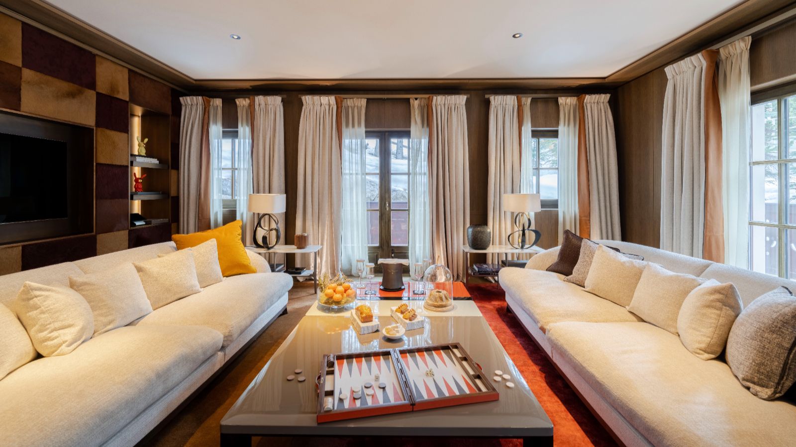 Luxury-Ski- Courchevel1850-Le Chalet Cheval Blanc-Oxford Ski Company- Lounge.jpg