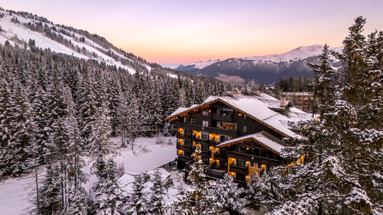 Luxury- Ski -Courchevel1850-The Apartment Chevel Blanc - Oxford Ski Company-Chalet.jpg