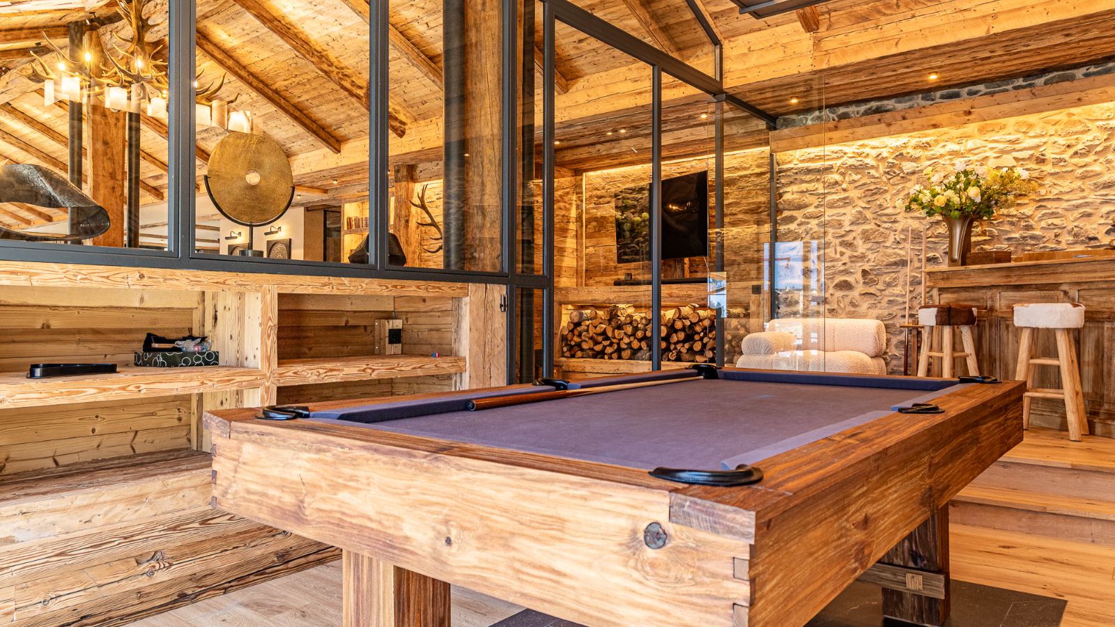 Luxury-Ski-Andorra-Xalet Valira-Oxford-Ski-Company-Pool Table (2).jpg