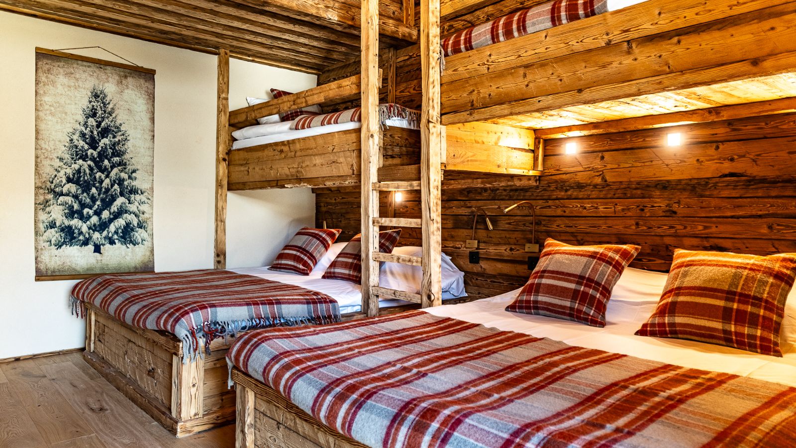 Luxury-Ski-Andorra-Xalet Valira-Oxford-Ski-Company- bunkroom.jpg